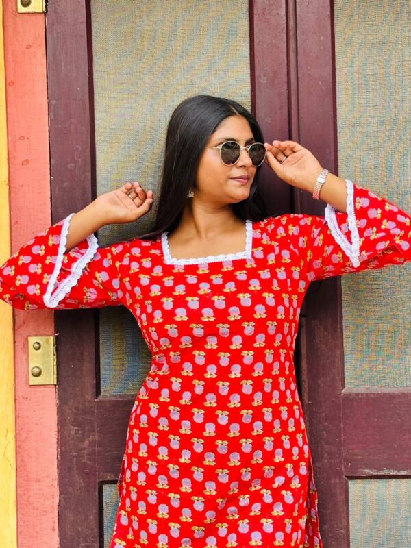Red Floral Printed Short Kurti