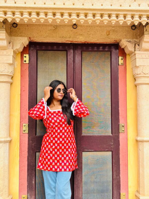Red Floral Printed Short Kurti - Image 3