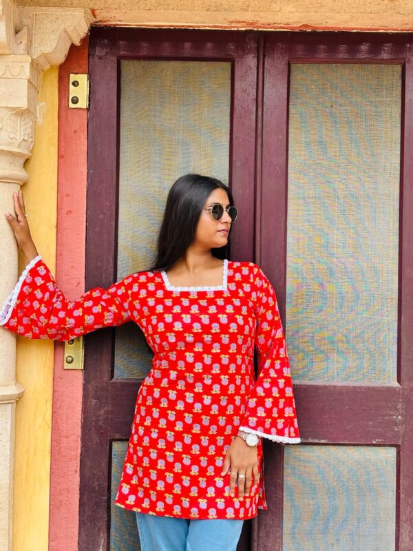 Red Floral Printed Short Kurti - Image 4