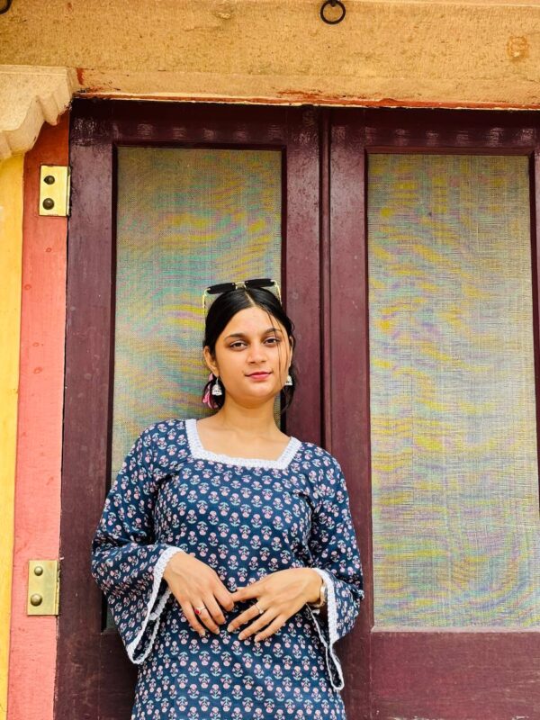 Blue Floral Printed Short Kurti - Image 3