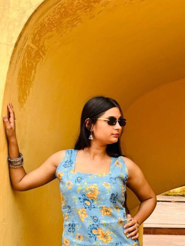 Sapphire Floral Print Kurti - Image 3